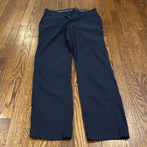 Under Armour golf pant Navy Men’s size 34 x 32 NWOT